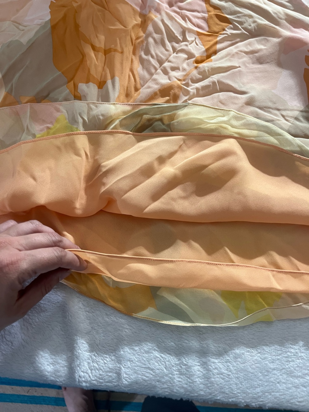 100% Silk vintage multicolored abstract 90’s 2000’s designer piece spring summer - Picture 8 of 8
